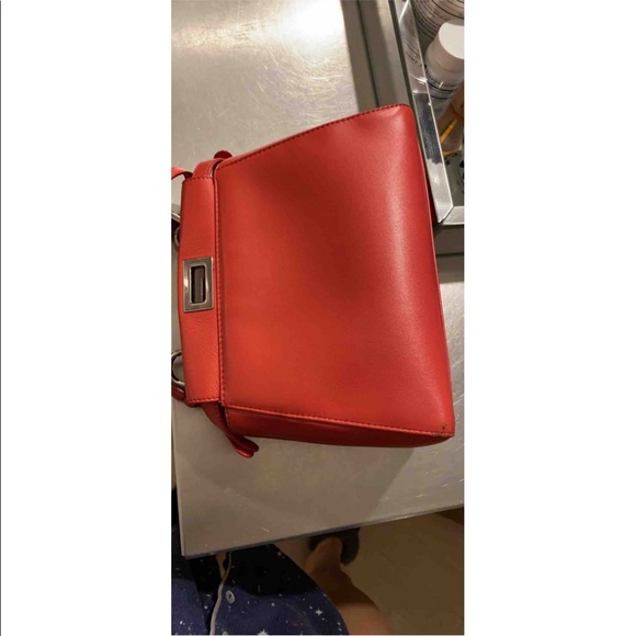 Fendi mini peekaboo red leather - Picture 4 of 8